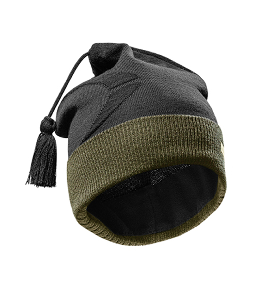 Bonnet Thermolite Merino bicolore noir et vert  avec un pompon discret