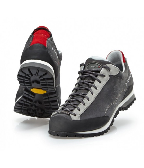 Chaussures de randonnées BRIXEN en daim gris avec laçage extra-long et pare-pierre en caoutchouc